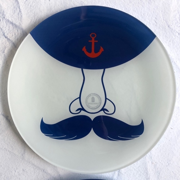 Shiraleah Sailor Stache Glass Decorative Plates 4 - Picture 4 of 8